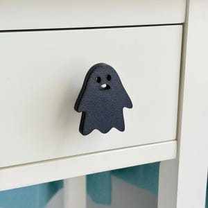 Ghost Drawer Knob – Spooky Gothic Halloween Cabinet or Dresser Pull