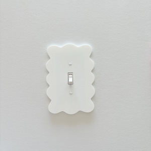 Funky Wavy Scalloped Toggle Light Switch Cover – Mid‑Century Modern Rocker Decora  Duplex Outlet