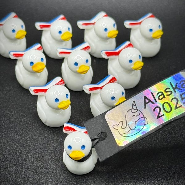 Patitos de crucero pequeños - Cola de ballena de carnaval - Etiquetas personalizadas, imán o ventosa