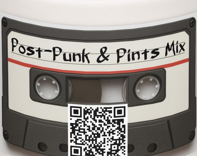 Interactive Scented Candle, Cinnamon Vanilla Scented Soy Candle, QR Code Music Playlist, English Post Punk Pub Vibe Gift