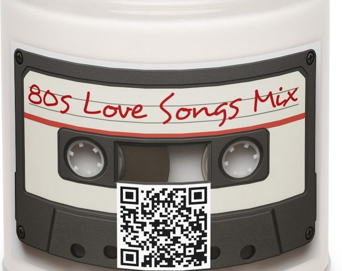 Interactive Scented Candle, Cinnamon Vanilla Scent, 80s Love Songs Mix, Cassette Tape Label, QR Code Playlist, Romantic Gift, Soy Candle