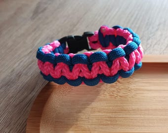Paracord bracelet
