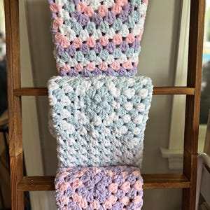 Handmade Crochet Baby Blanket – Soft & Cozy Chunky Yarn – Perfect for Baby Shower Gift, Nursery, or Stroller READY TO SHIP