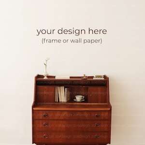 Bilderrahmen oder Tapeten-Mockup Leere Wand Mockup Leere Wand Mockup Mid Century Interior Mockup Wandkunst Mockup Muster Interior Mockup