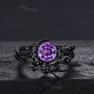 Witchy Round Natural Amethyst Engagement Ring Black Gold Moon Leaf Wedding Ring Set Cluster Black Spinel Promise Bridal Ring Proposal Gift