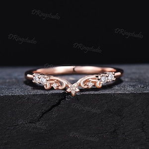 Nature Inspired Flower Curved Band Solid Gold Round Moissanite Diamond Wedding Band Stackable Ring Minimalist Band Everyday Ring Women Gifts