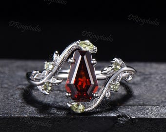 Coffin Cut Natural Garnet Snake Promise Ring Sterling Silver Vine Leaf Peridot Ring Gothic Red Gemstone Halloween Snake Ring Gift for Her