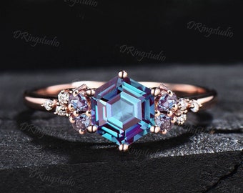 Snowdrift Engagement Ring Vintage Hexagon Cut Alexandrite Ring Rose Gold Cluster Moissanite Diamond Wedding Ring June Birthstone Women Gift