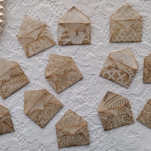 12 Mini Coffee Dyed Lace Envelopes