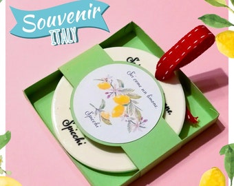 Płytka ceramiczna Made in Italy – pamiątka z języka włoskiego – prezent z ceramiki – miłośnicy Włoch – ilustracja podróżnicza