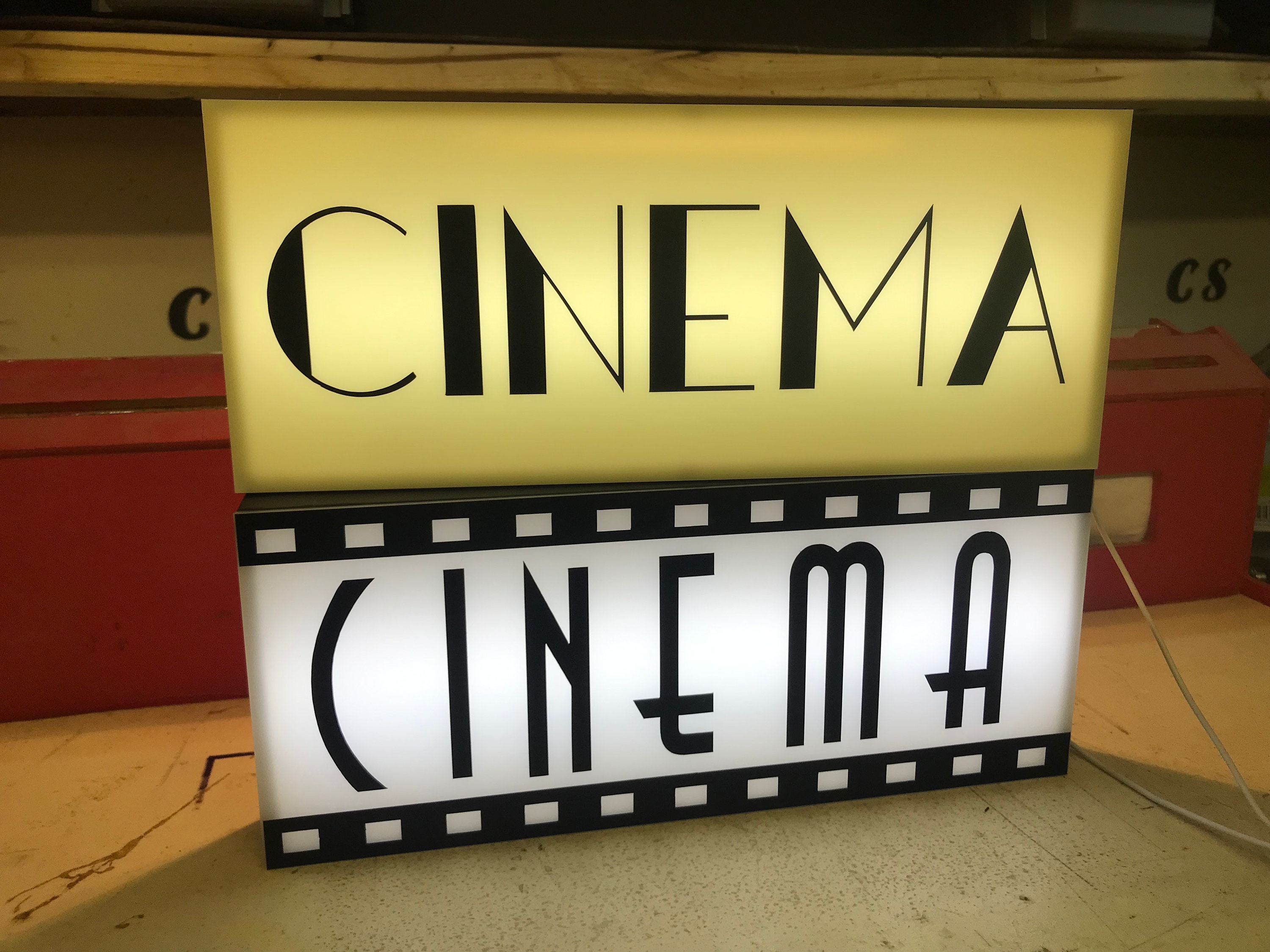 Cinema Vintage Style Illuminated Sign Light Box Vintage Colour USB LED  Powered Retro for Wall Art Home Cinema Light Box 