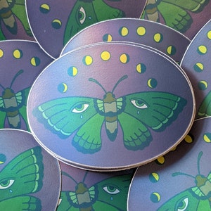 MATTE HOLOGRAPHIC STICKER Celestial Moth Original Kunst Sammlerstücke Cottagecore Naturliebhaber