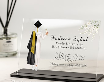 Muslim Graduation Gift, Personalised Graduation Gift for Her, Islamic Gift for Her, Any YEAR Congratulations Graduation Gift Acrylic Plaque