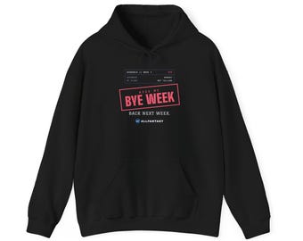 Puede incluir: Una sudadera negra con capucha que presenta un estampado gráfico con el texto SCHEDULE // WEEK 9 BYE, OPPONENT: NOBODY, MY ODDS: NOT TELLING, KISS MY BYE WEEK, BACK NEXT WEEK y el logotipo de ALLFANTASY con un icono de escudo azul.