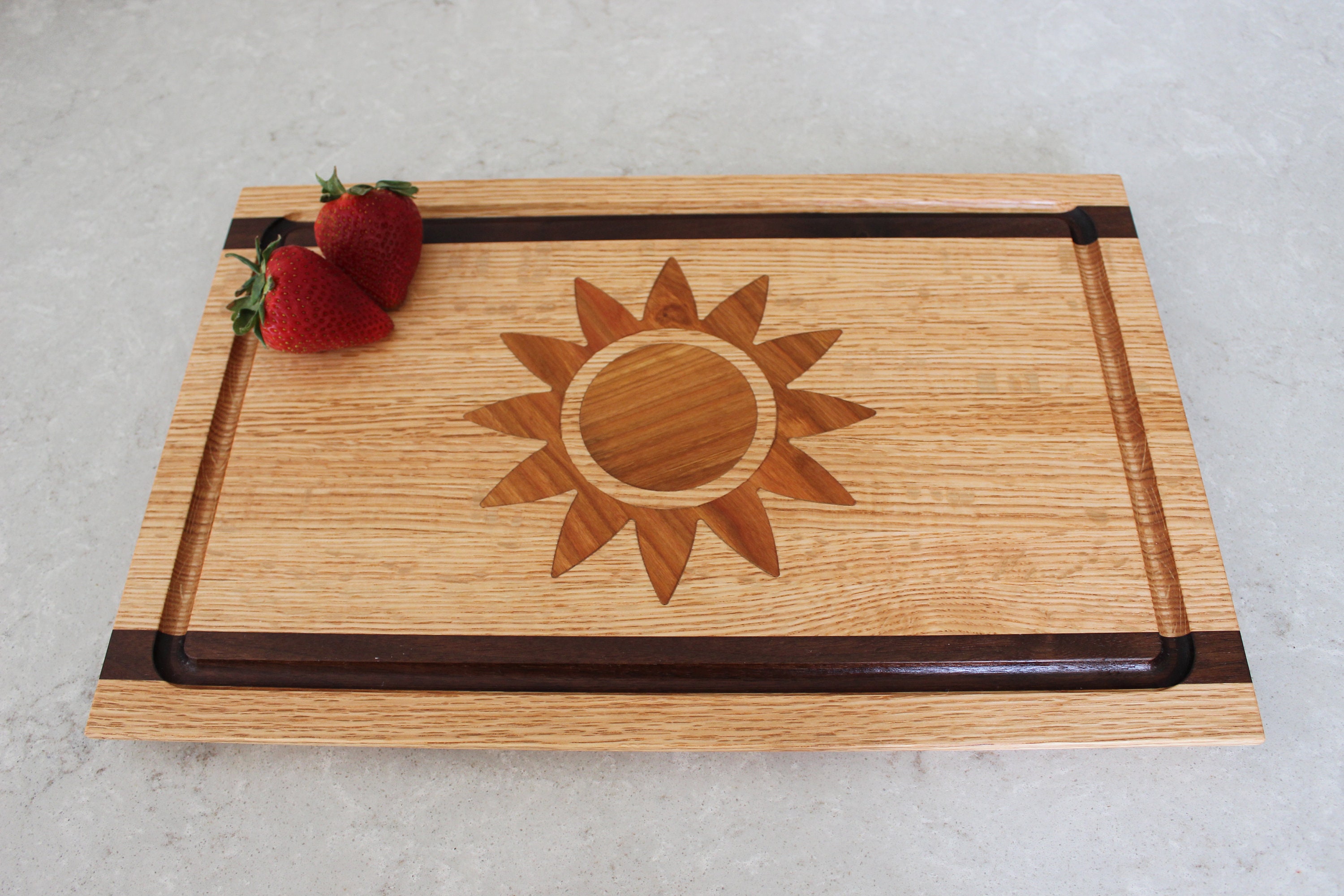 Sunflower Cutting Board 30x20 cm, Golden - Klippan Yllefabrik