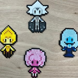 Steven Universe The Diamonds Perlers (Magnet optional)