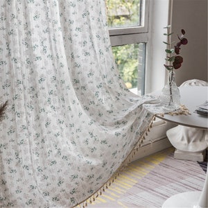 Custom 1 Panel Boho Grün Flieder Druck auf weiß hohle Baumwolle Halb blind Verdunkelung Vorhänge Beige Quasten,Küche Kinderzimmer Vorhänge