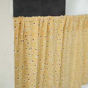 Pair Of White Daisy Flowers Printing Yellow/GreenSquare Linen Cotton Café Curtains ,Kitchen Curtain Bathroom,Farmhouse,Half Curtains,Cafe