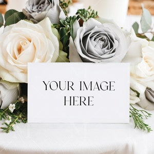 Maquete de cartão de lugar, rosas cinzentas, download instantâneo, maquete de cartão de visita, configuração plana, maquete PSD, fotografia stock