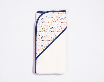 Soft patterned baby bath cape - Bathrobe - Bath sheets - Hooded baby towel - Original birth gift