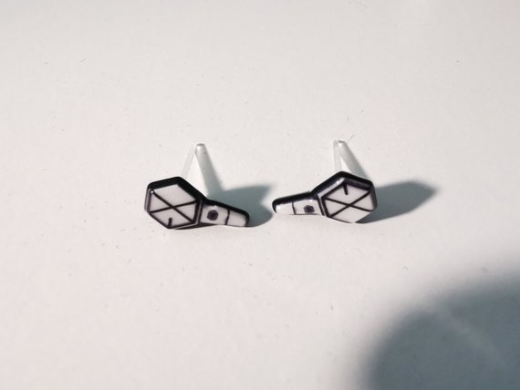 Exo earrings deals