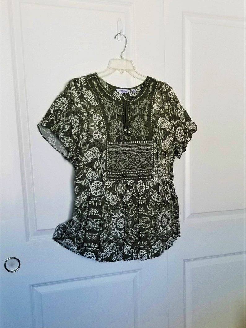 Summer Top Hippy Style Floral Top Womans Clothing Bohemian Top Boho Vintage Plus Size Olive Green Floral Blouse,Green Floral Blouse