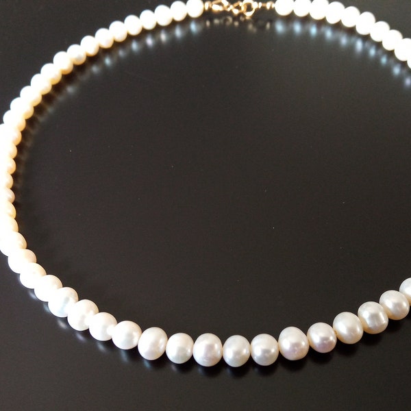 Simple white freshwater pearl necklace