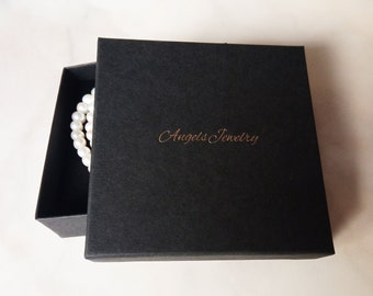 Eco friendly gift box and personalized message. NOT PURCHASEABLE INDIVIDUALLY. Only for jewelry purchased in this store