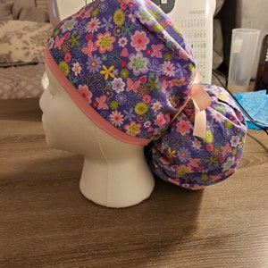 Ponytail scrub cap