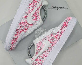 Custom Air Force 1 bemalte Af1 Trainer Schuhe weiß grau neon pink (alle Größen Herren Damen, Junior, Kinder und Kleinkinder) personalisiertes Geschenk