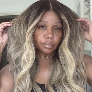 CASSIDY&#39;  *Size M ready to go* 5X5 LACETOP dimensional Blonde Wig hilights and money piece. High Quality Natural Straight Human Wig.