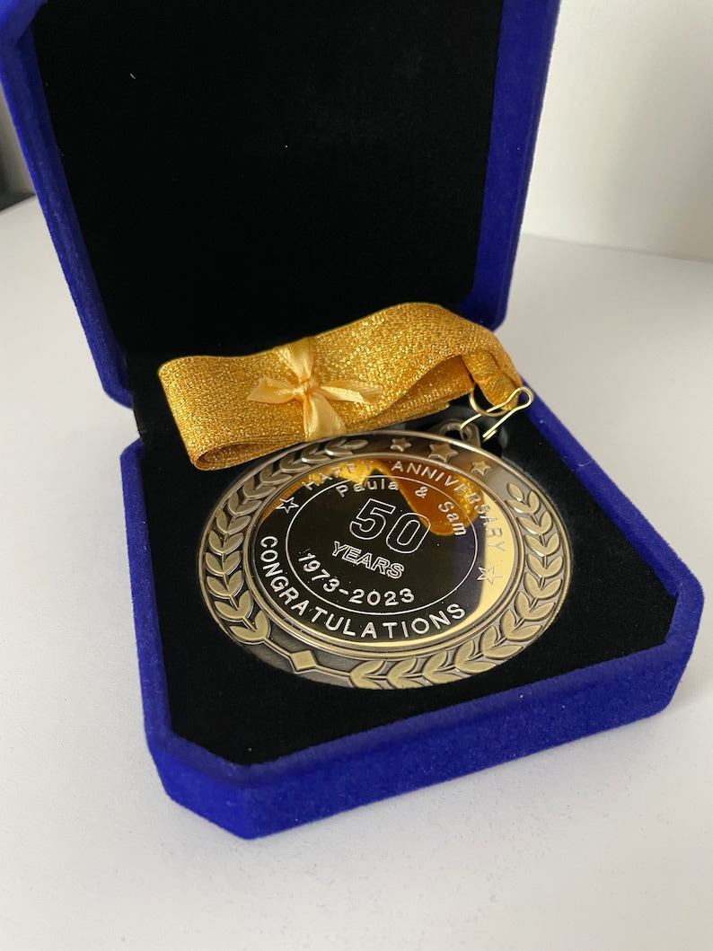 Engraved Antique Gold, Silver, Bronze Heavyweight Quality Medal in Luxury Velvet Presentation Case, Personalised with your message or Logo, image 7