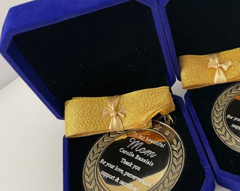 Mothers Day Medal in Luxury Velvet Case, Engraved Antique Gold, Silver, Bronze Heavyweight Medallion, Personalised with your text or Logo,