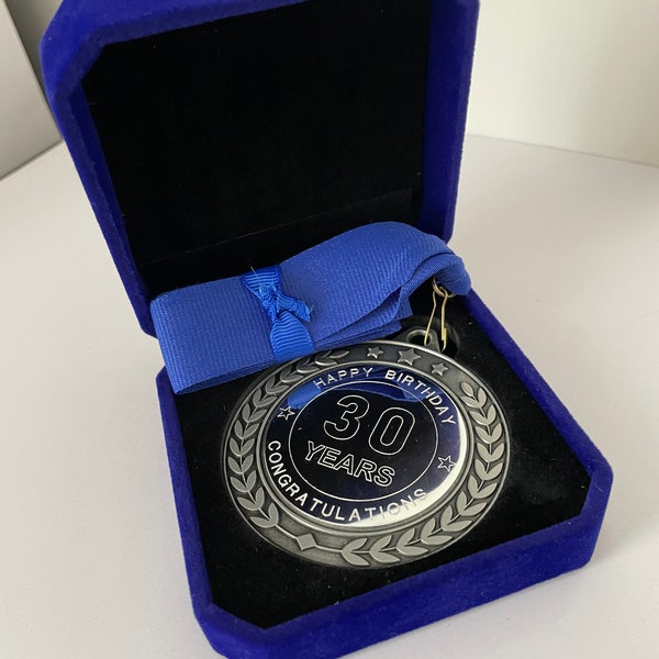 30TH BIRTHDAY Engraved Medal, in a Luxury Presentation Case, Gold or Silver, Personalised with your own text, 30 Years Birthday Present