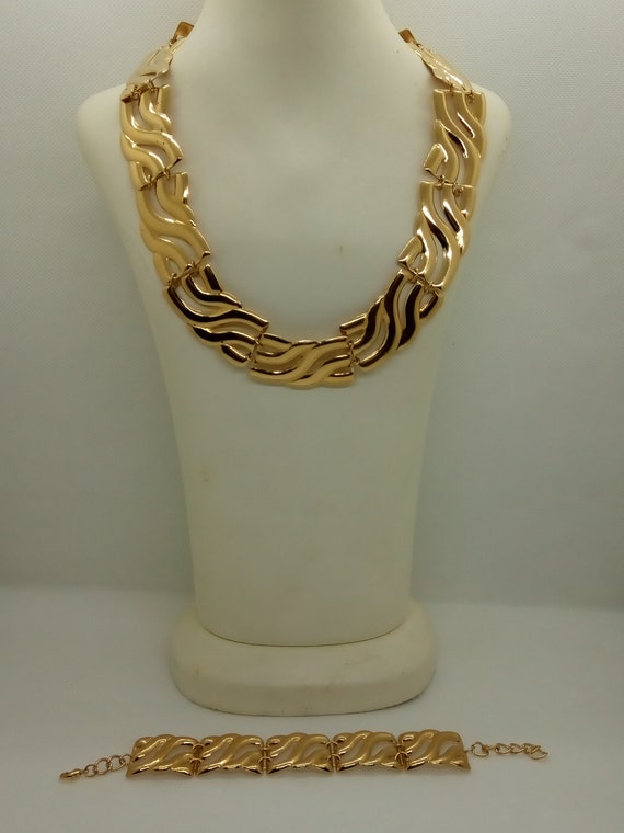 Vintage Gold Plated Costume Jewelry Set, Massive … - image 5
