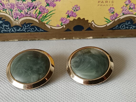 Beautiful vintage button ear clips round gold pla… - image 2