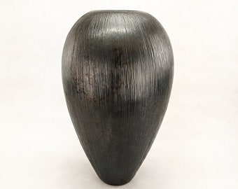 Black ceramic vase 11.4 inc/ Minimalistic black vase/ Modern vase for dry flowers/ Naked Raku Pottery / Interior decor/ Housewarming gift