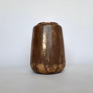 Handmade Ceramic Flower Vase / Gilded Ceramic Vase / Brown vase / Living room decor/ Birthday Gift / Holiday Gift