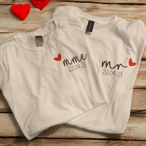 t-shirt couple , idée cadeau couple , cadeaux EVJF , cadeau mariage , t-shirt personnalisé, cadeau couple, tshirt duo,MR MME coeur image 1