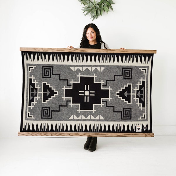 Wooden Blanket Holder Hanger - How to Hang A Pendleton Blanket on the Wall