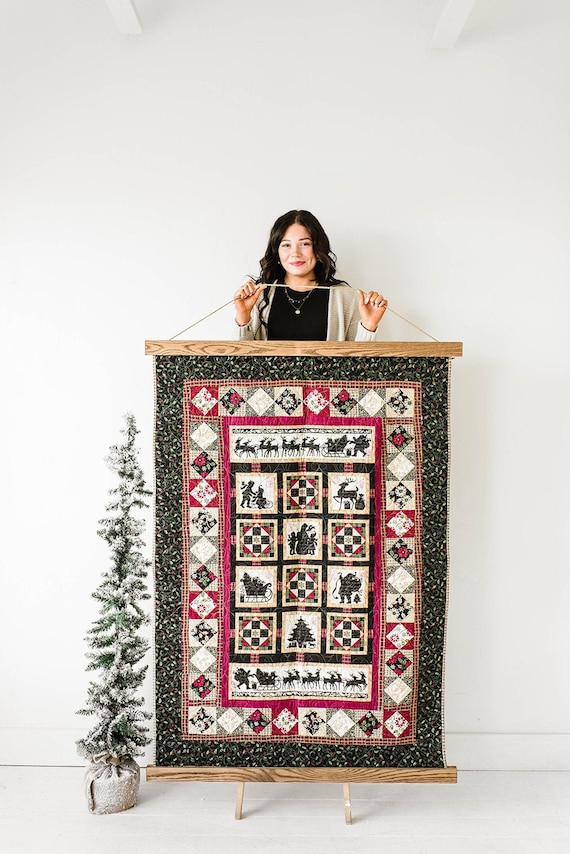 家の形の刺繍キルト 壁掛け装飾 キルトハンガー - キルトを壁に掛けて飾る方法 - Etsy 日本