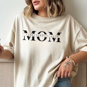 Camiseta personalizada para mamá con nombres de niños, camiseta para el Día de la Madre