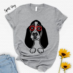 Basset Hound With Glasses Shirt,Animal Lover Tee,Dog Lovers Shirt,Basset Hound Gift,Dog Mom Dad Shirt,Dog Owner Gift,Basset Hound Mom Shirt