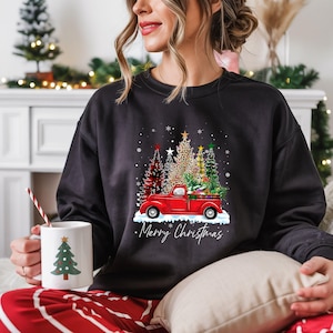 Christmas Truck-sweater: feestelijke kerstboom met lange mouw