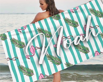 Toalla de playa personalizada con flamencos: toalla de verano con rayas de palmeras tropicales