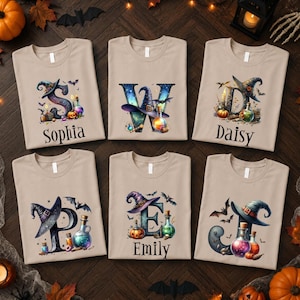 Camiseta personalizada de Halloween com iniciais: Camiseta com monograma e chapéu de bruxa assustador