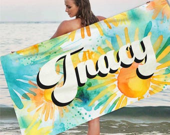 Toalha de praia colorida com nome personalizado: presente perfeito para o verão.