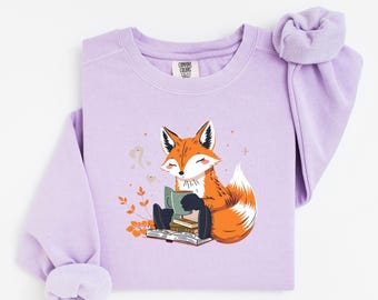 Fox Lover Sweatshirt: Cozy Bookworm Pullover - Comfort Colors Vintage