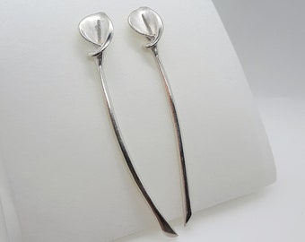 Calla Lily Long Earrings