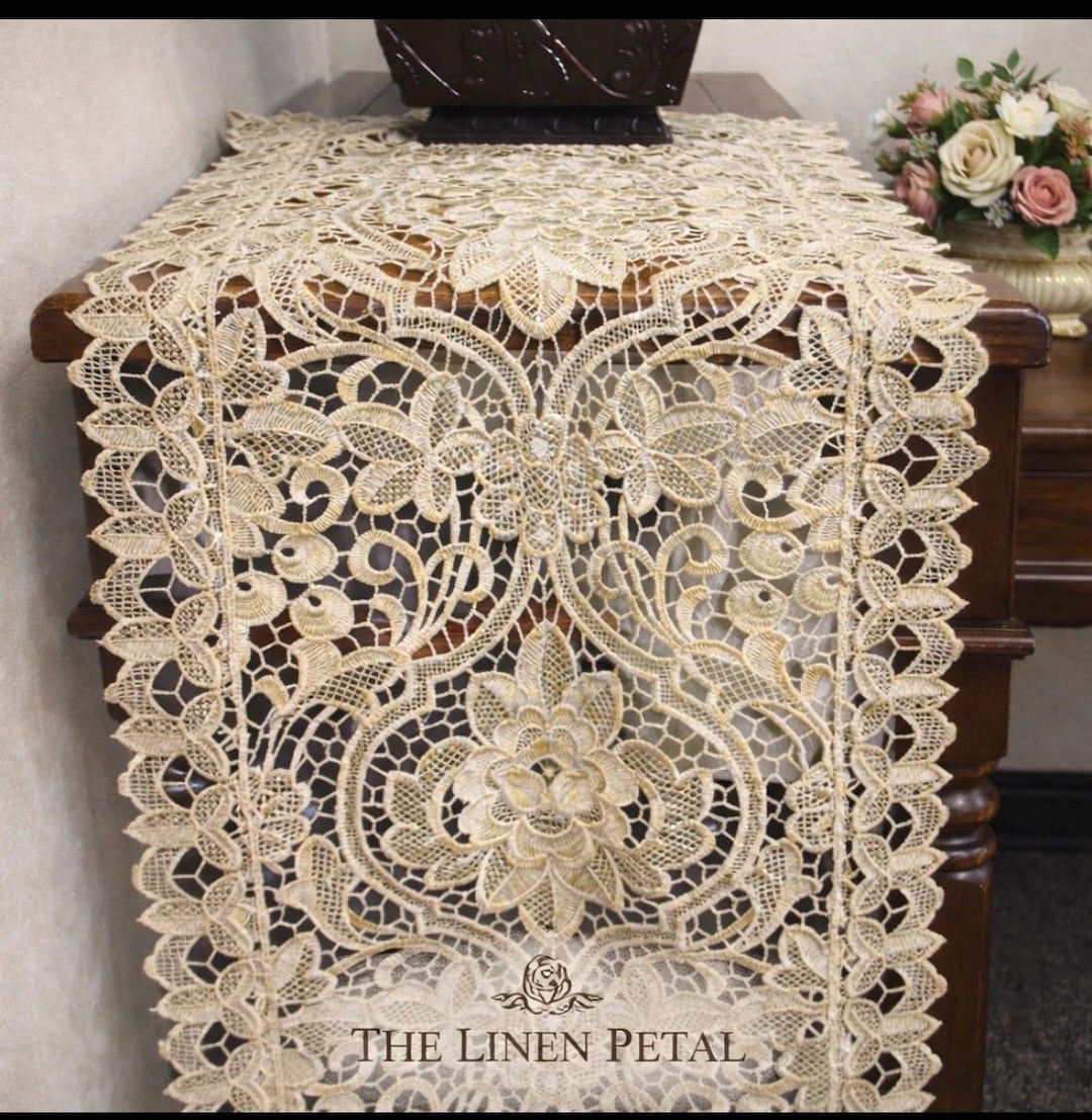Vintage Lace Table Runner, Elegant Embroidered European Style Table ...